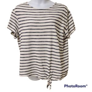 Old Navy cream/off white striped short sleeve shirt, Size XXL.